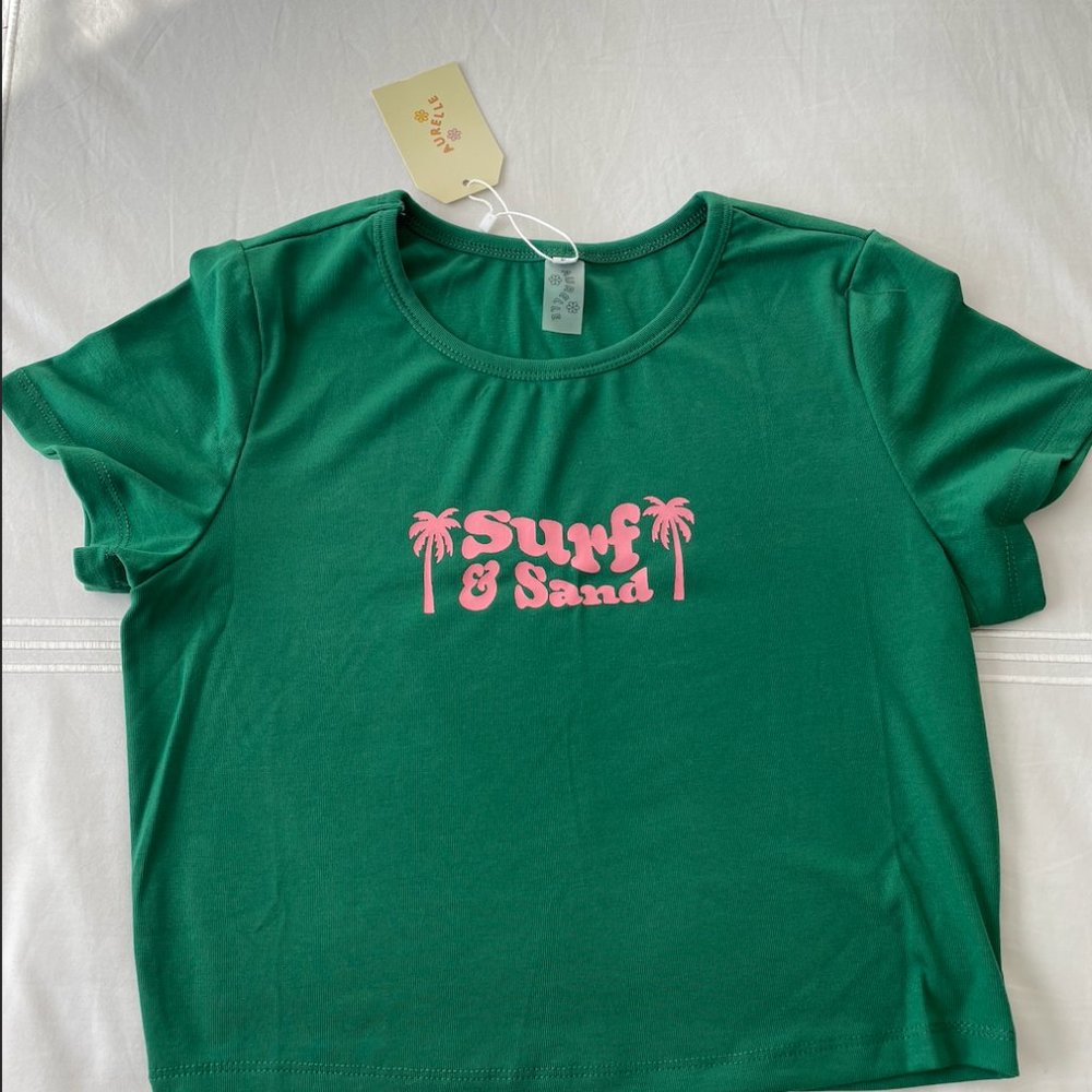 Cropped Tee